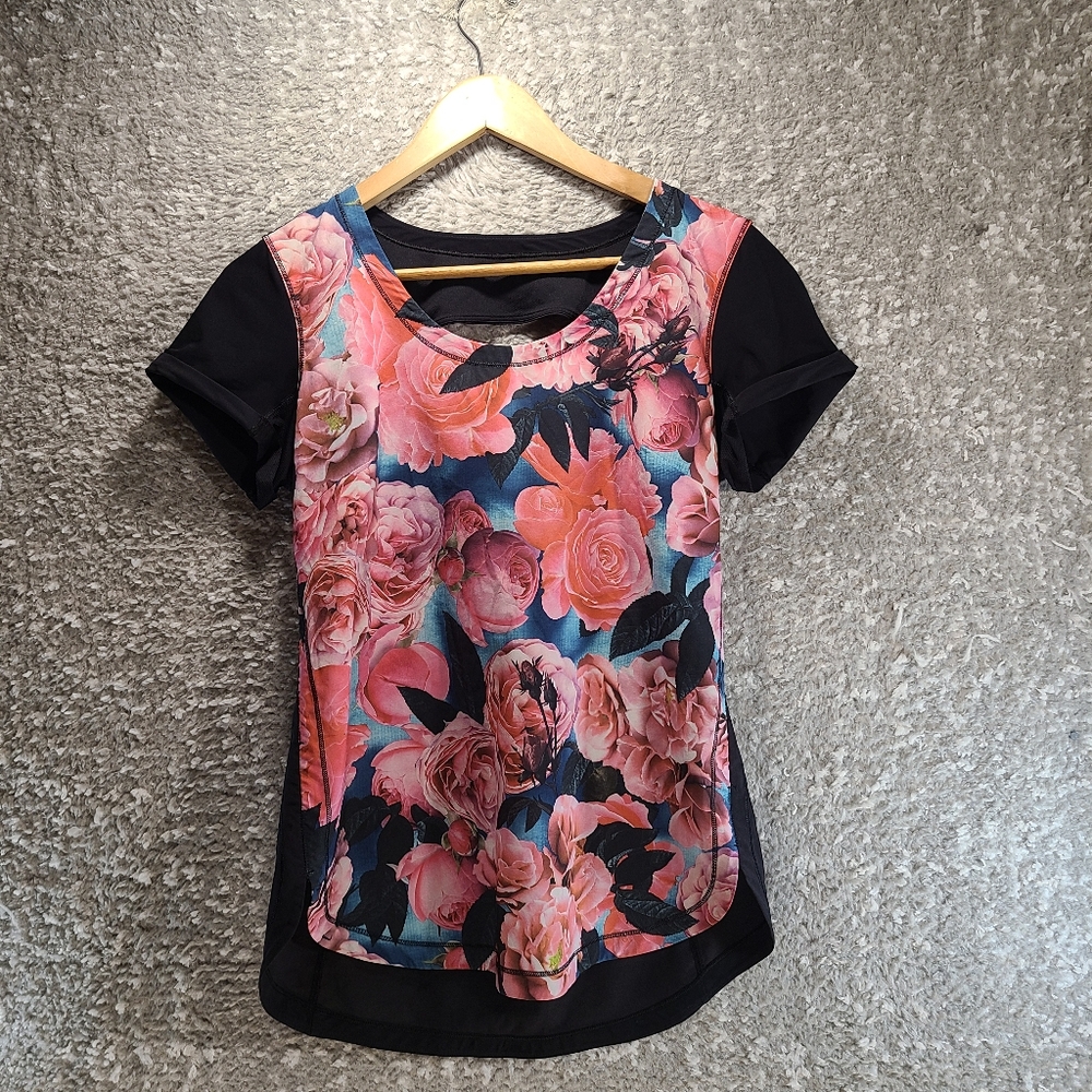 LULULEMON Lightened Up T-Shirt Womens 8 Rose‎ Print Short Sleeve Technical Top
